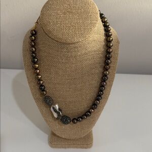 Elegant Beaded Necklace with Silver Accent